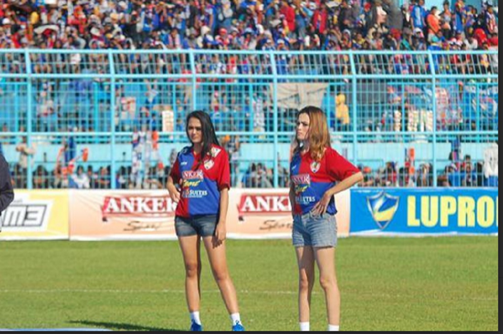 Kebanjiran Pesanan, Jersey Baru Arema akan Dijual Online 